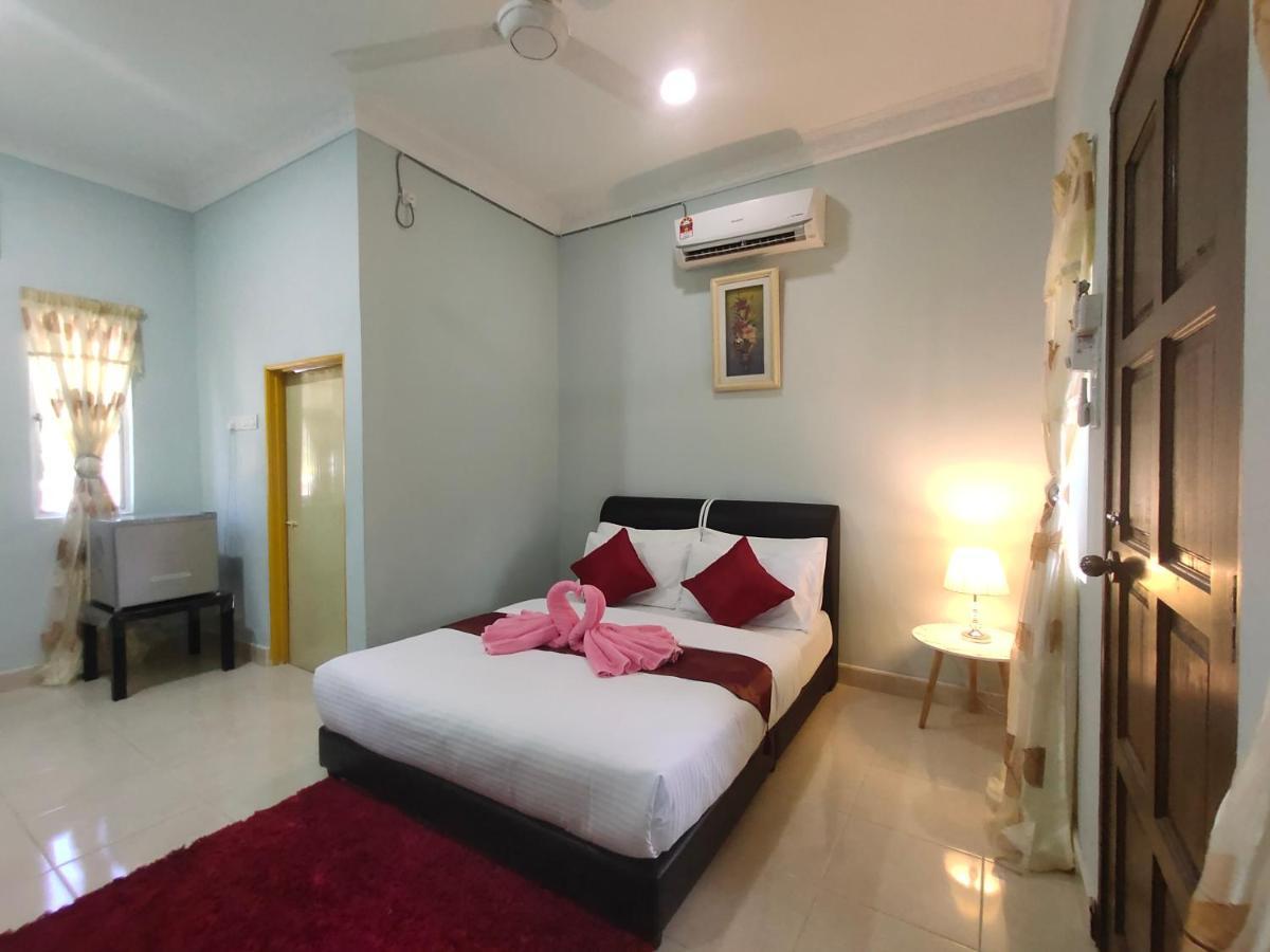 Ku'S Roomstay Pantai Cenang  Exterior foto