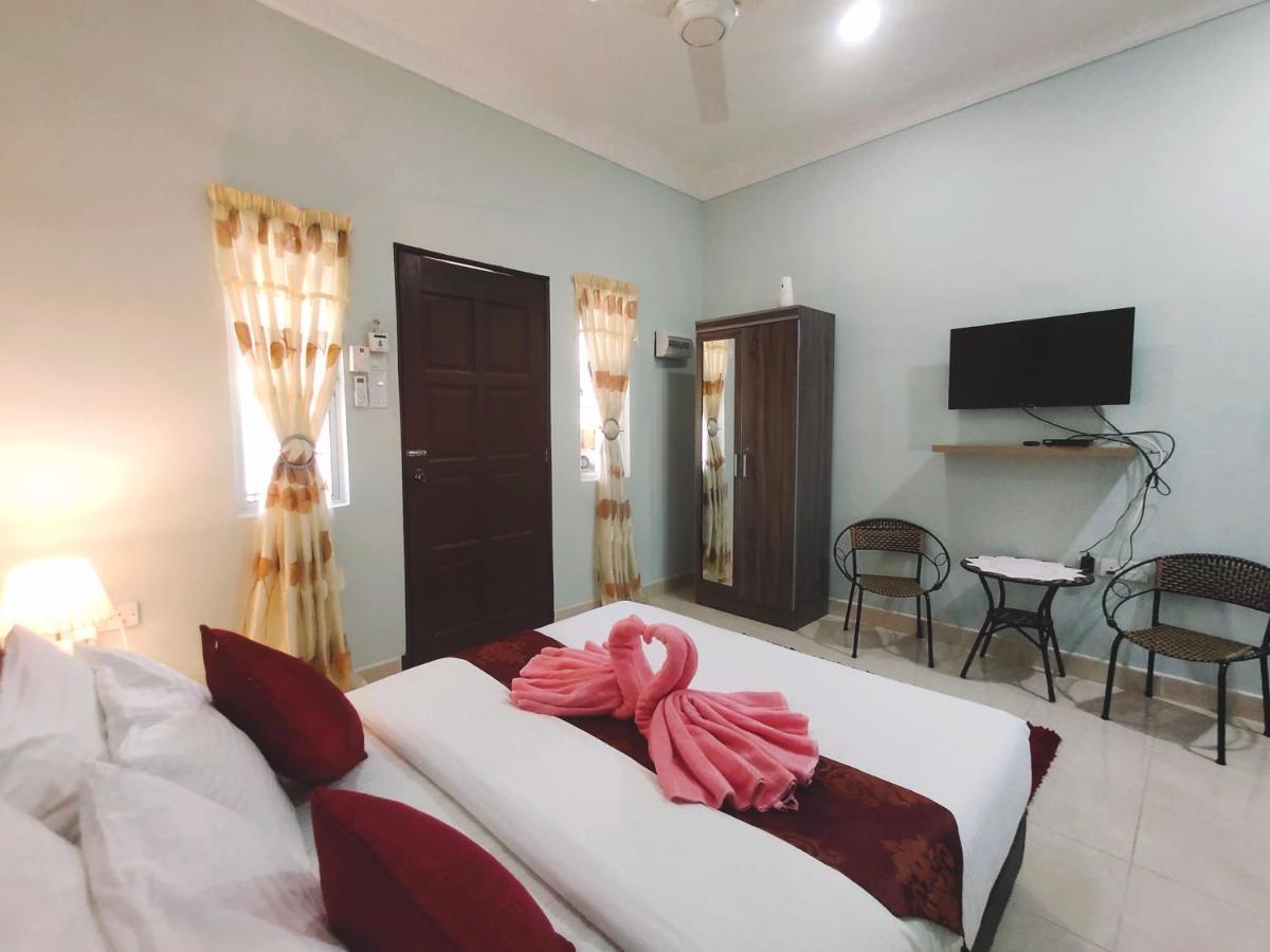 Ku'S Roomstay Pantai Cenang  Exterior foto