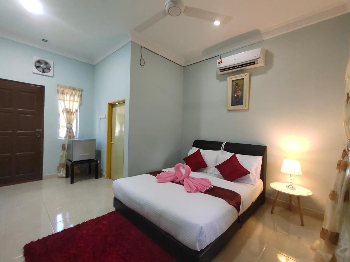 Ku'S Roomstay Pantai Cenang  Exterior foto