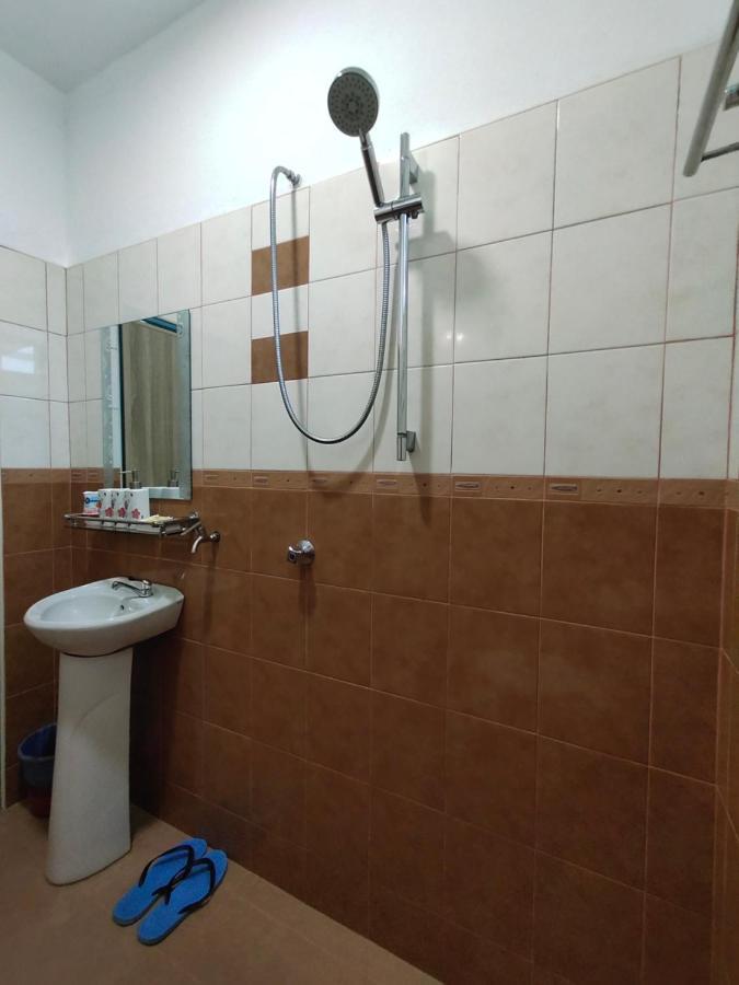Ku'S Roomstay Pantai Cenang  Exterior foto
